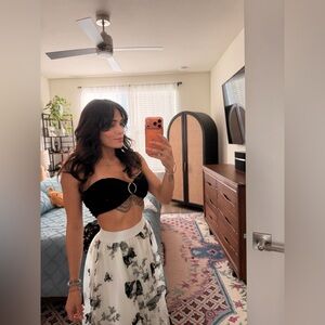 Le Lis Black and White butterflies Skirt Set